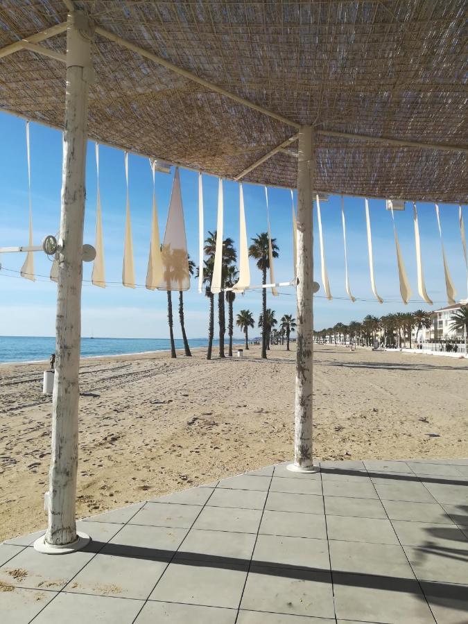 Apartment Ibiza Style Ел Вендрел Екстериор снимка