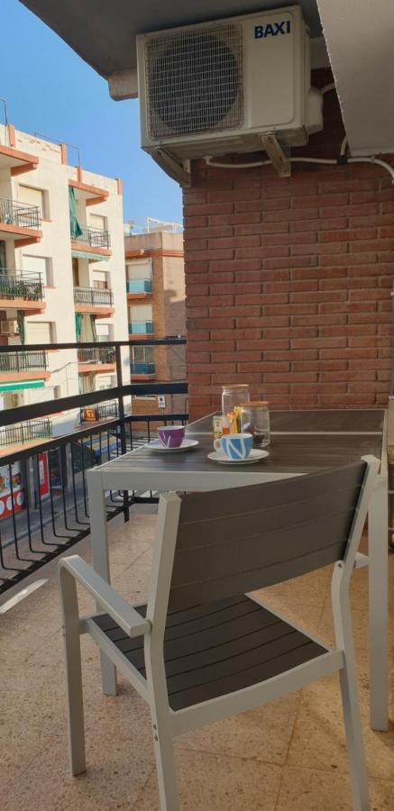 Apartment Ibiza Style Ел Вендрел Екстериор снимка